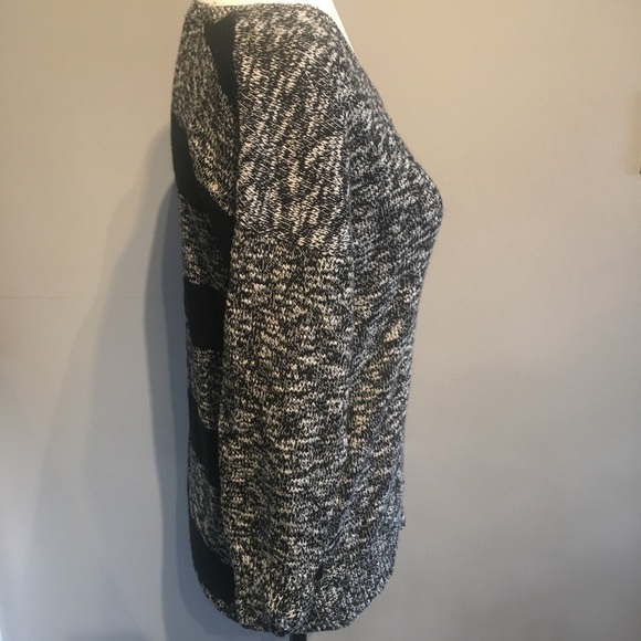 🌸Revolution  by Ricki’s sweater. - Picture 3 of 5